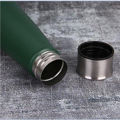 スポーツウォーターボトル